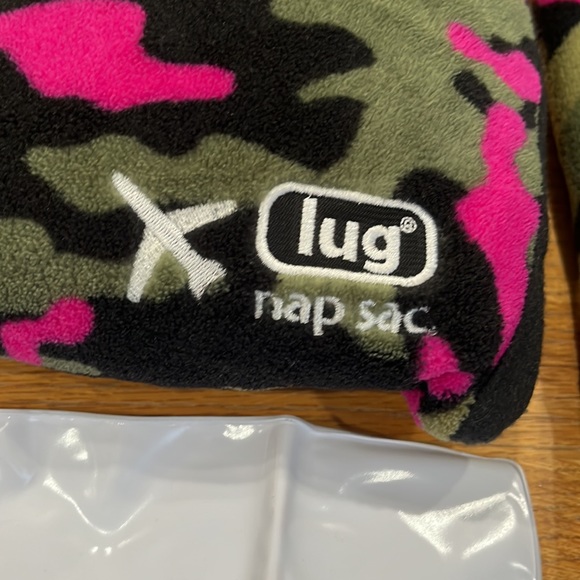 Lug Nap Sac travel airplane pillow and blanket! - Picture 4 of 14
